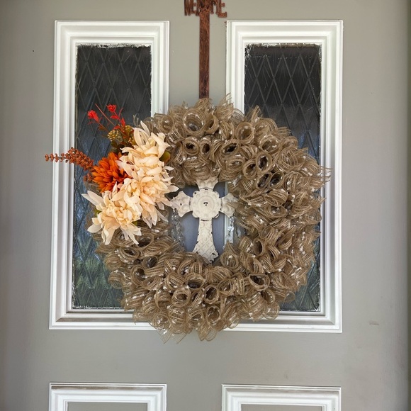 HAND CRAFTED “INSPIRATION” 14” FALL WREATH WITH CROSS - Picture 1 of 1